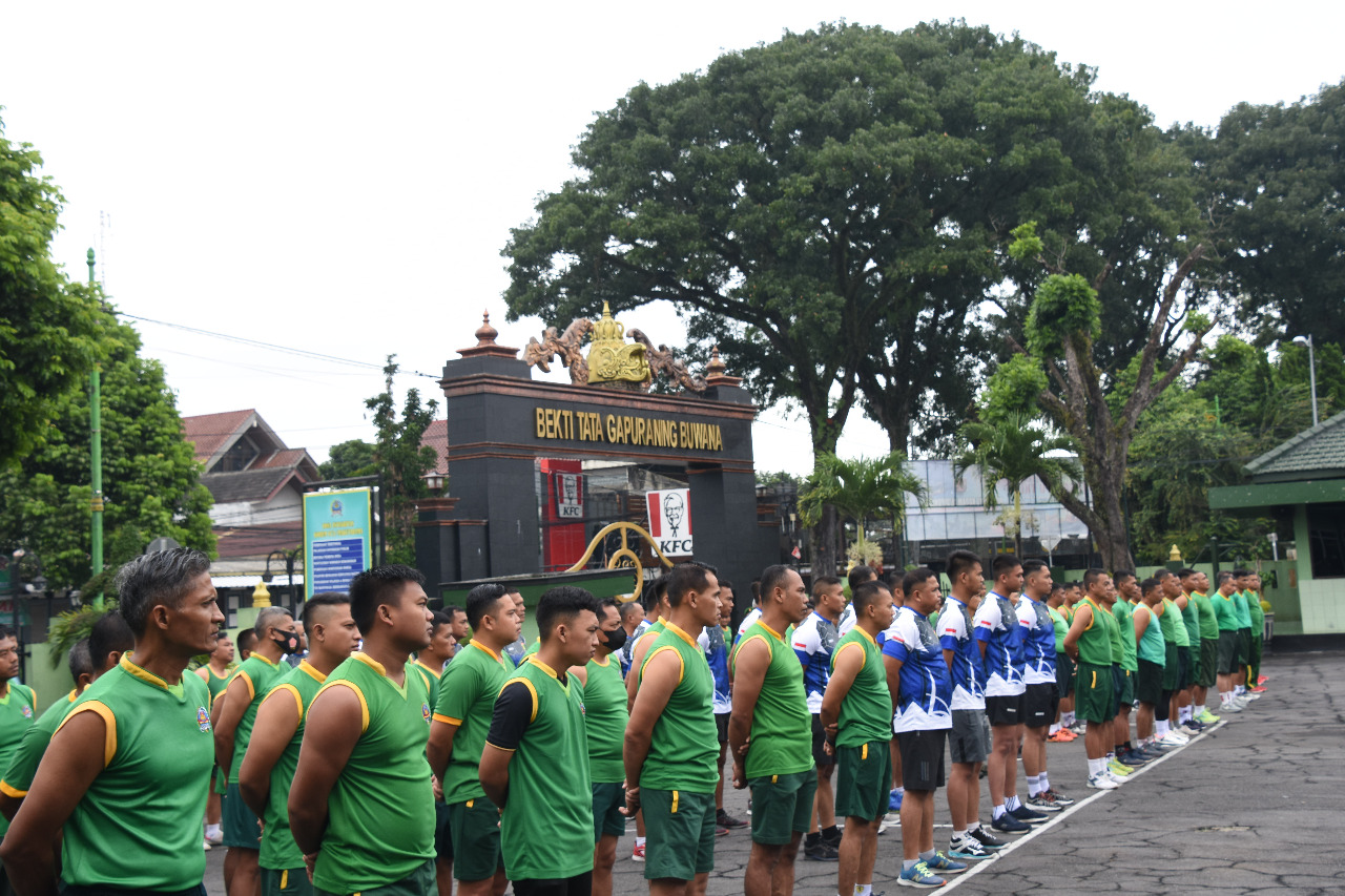 Jaga Kebugaran Fisik, Prajurit Korem 073/Makutarama Laksanakan Aerobik 